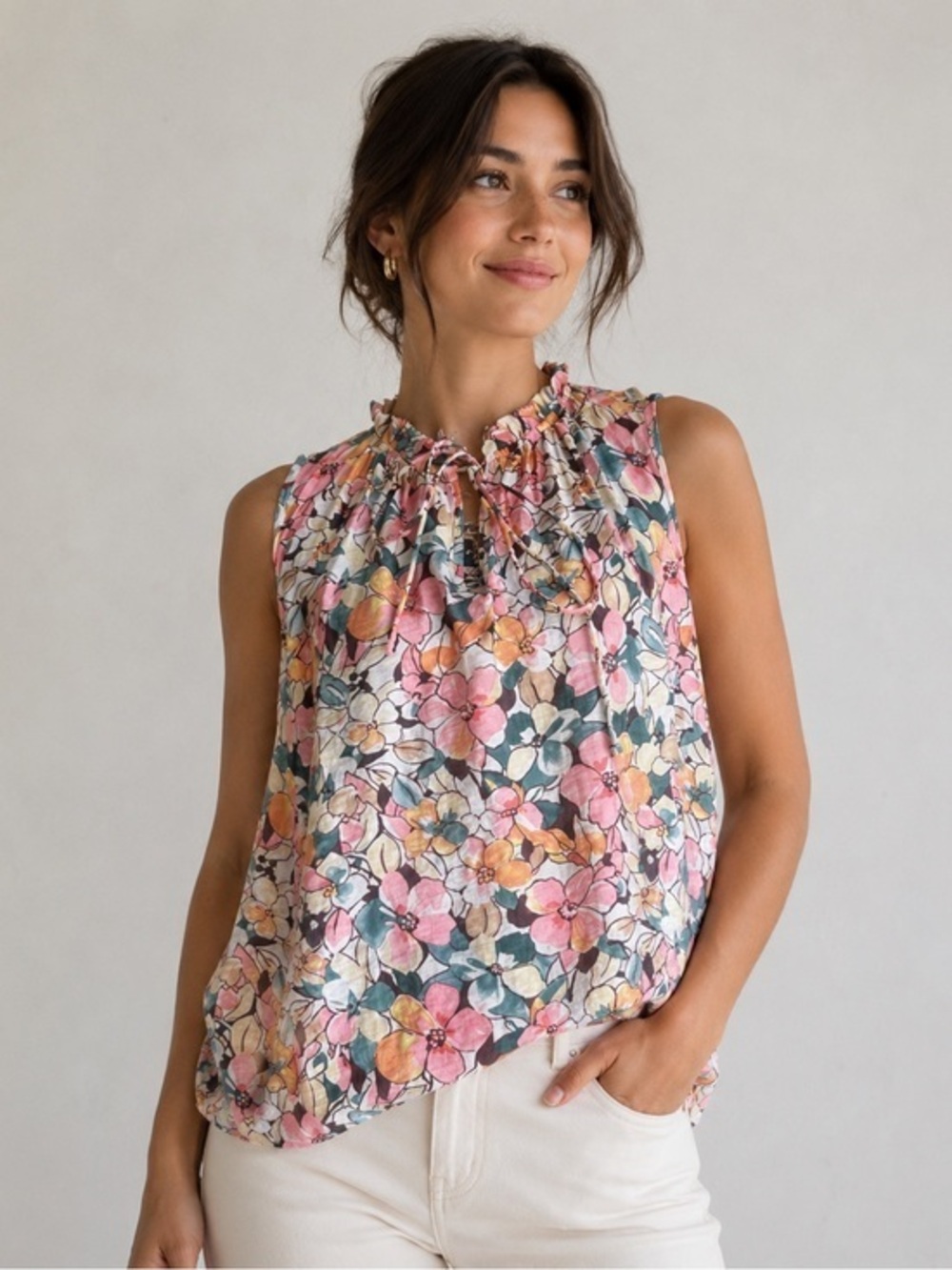 The Korner Floral Sleeveless Ruffle Collar Blouse Size Small NWT